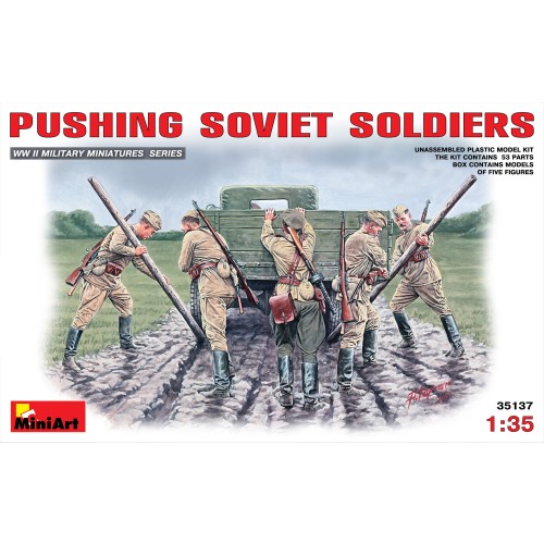 PUSHING SOVIET SOLDIERS