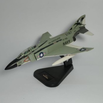 F-4J PHANTOM 1/100