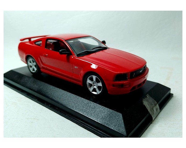 FORD MUSTANG GT
