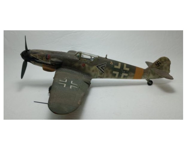 MESSERSCHMITT BF-109 - HARTAMANN 1/48