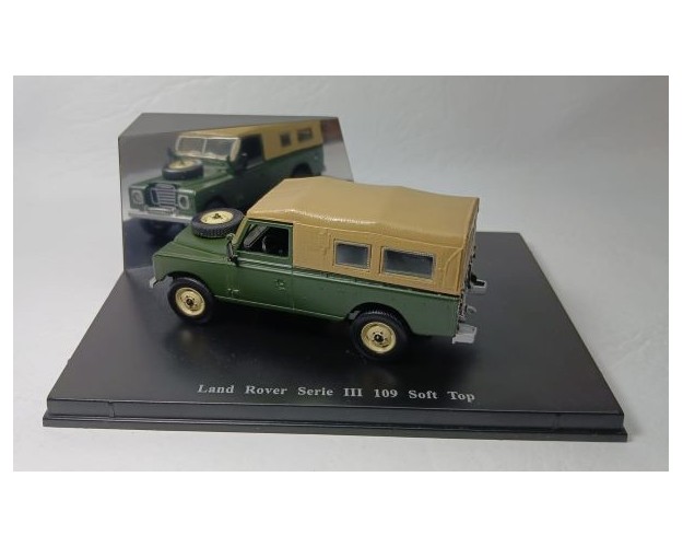 LAND ROVER Serie III 109