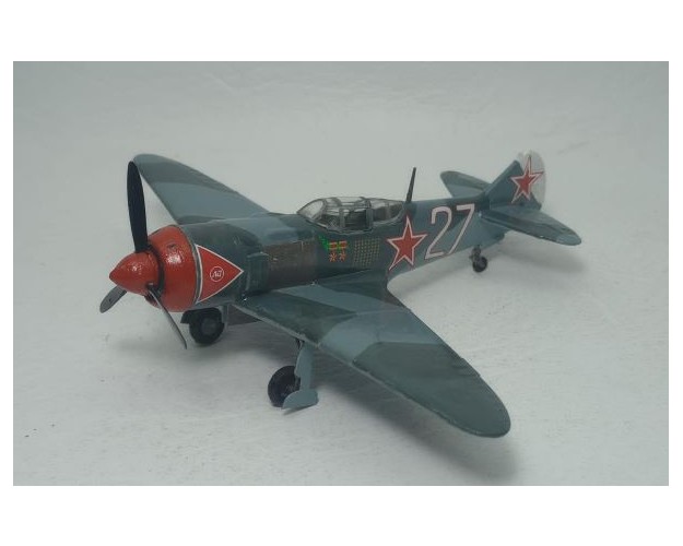 ALAS DE LA ESTRELLA ROJA (LA-7 / MIG-3 / YAK-3 / MIG-21) 1/72