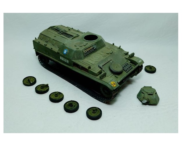 LOTE DE CUATRO VEHÍCULOS PARA REPARAR: BA10 - T38 - AMX13 VCI - PZ.26