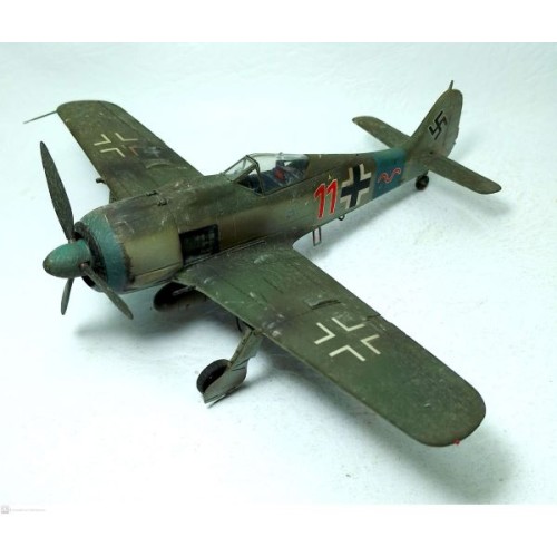 FOCKE-WULF FW-190 A8 - 11 ROJO - JG54 - 1/48
