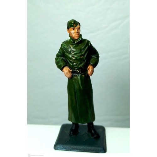 Soldado con birrete y capote (metal)