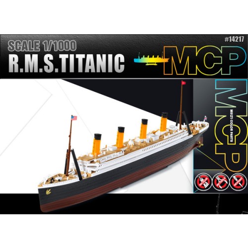 R.M.S. TITANIC 1/1000