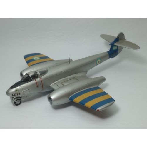 GLOSTER METEOR MK.IV - I-013 - 1/72