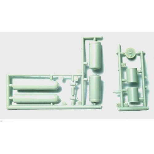 CILINDROS DE GAS Y LATA DE COMBUSTIBLE PARA DIORAMAS 1/35