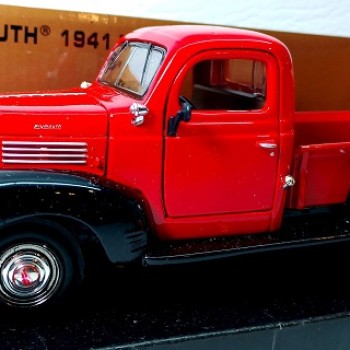 PLYMOUTH 1941 TRUCK
