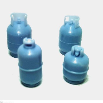 Garrafas de gas medianas.