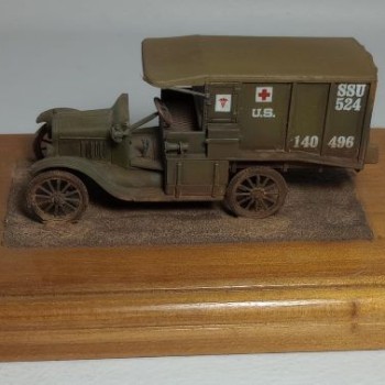 FORD T AMBULANCIA 1917 - ESCALA 1/48