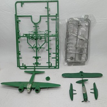LOTE 1/144: Junkers Ju88 + FW190 + Aichi Jake